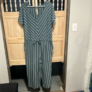 Sonoma V-neck jumpsuit size Large wide leg. Never worn